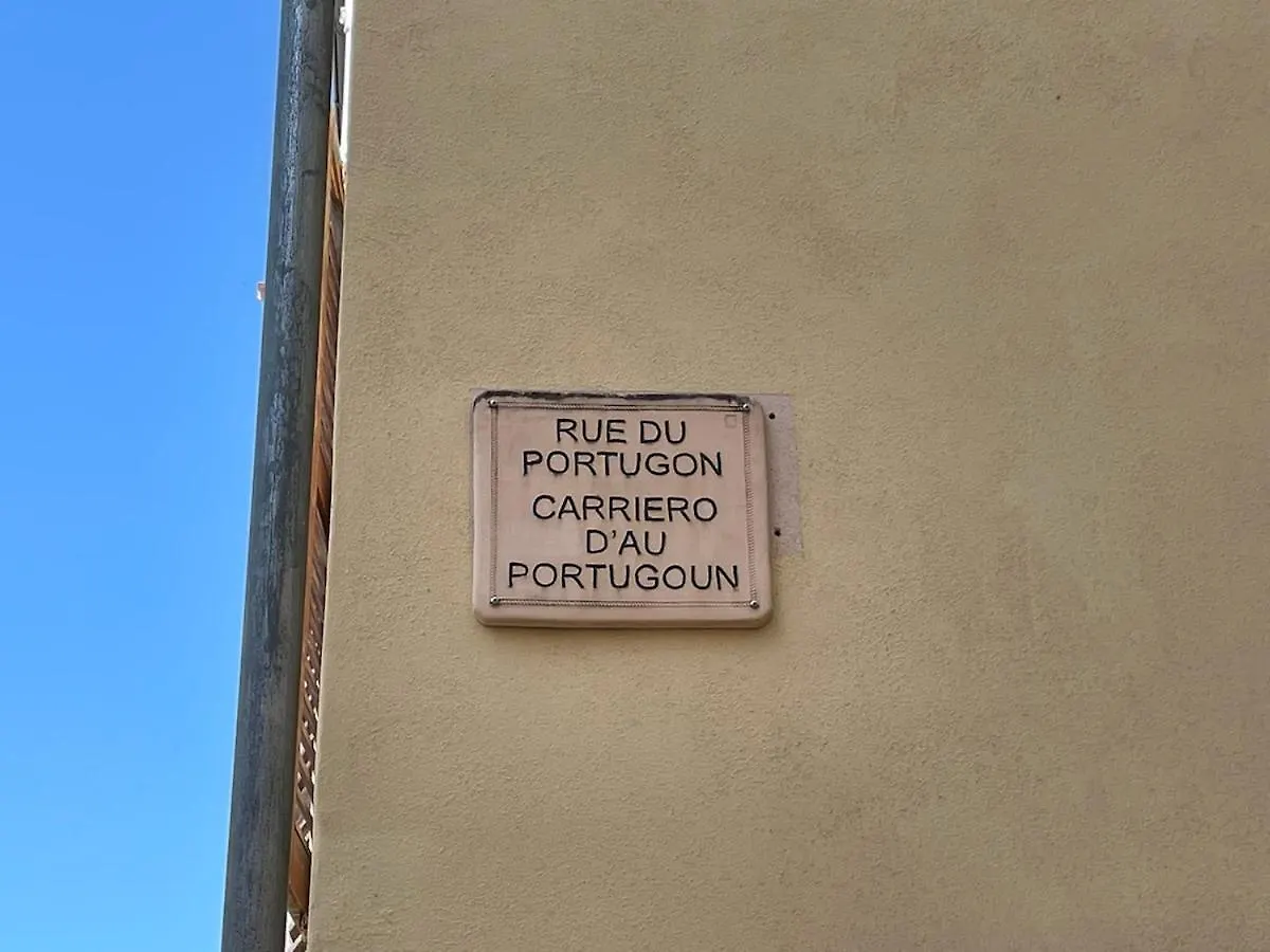Beau studio tout équipé dans le centre historique Biot France